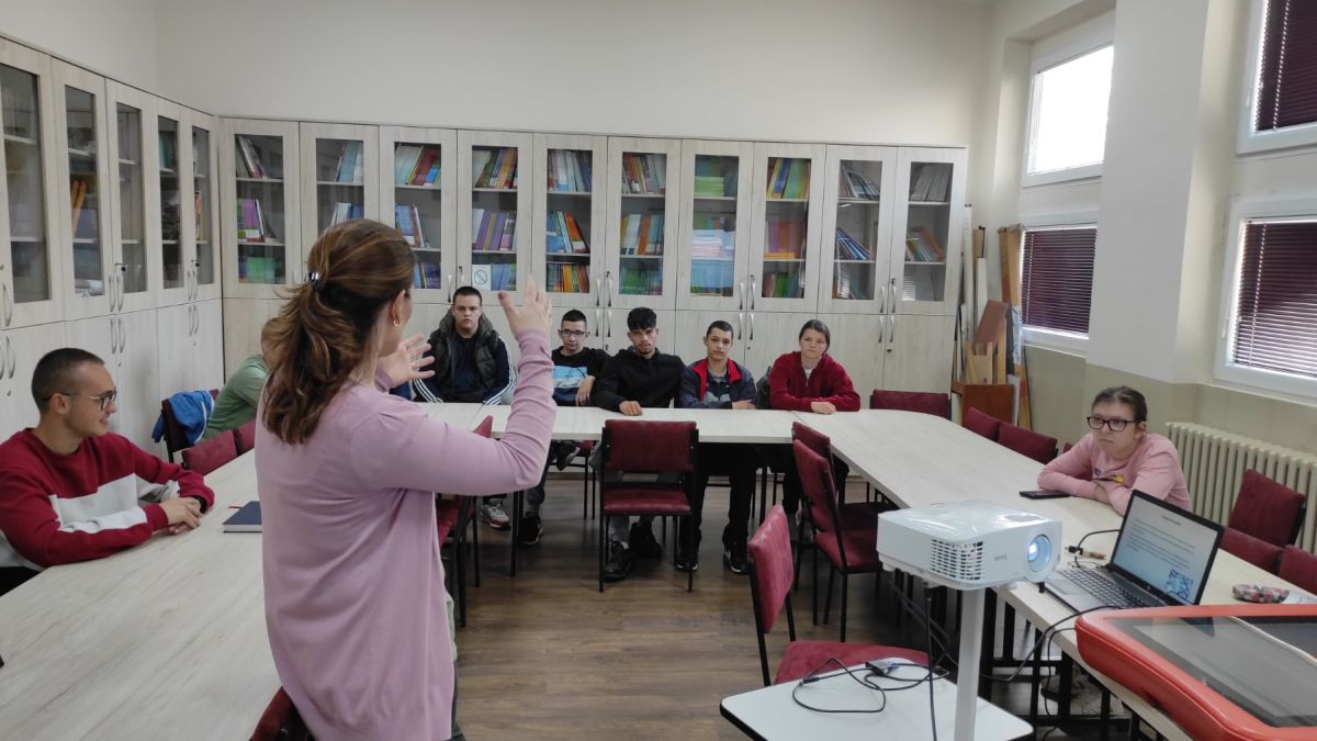 БЕЗБЕДНО КОРИШЋЕЊЕ ДИГИТАЛНИХ ТЕХНОЛОГИЈА-ПРЕВЕНЦИЈА ДИГИТАЛНОГ НАСИЉА